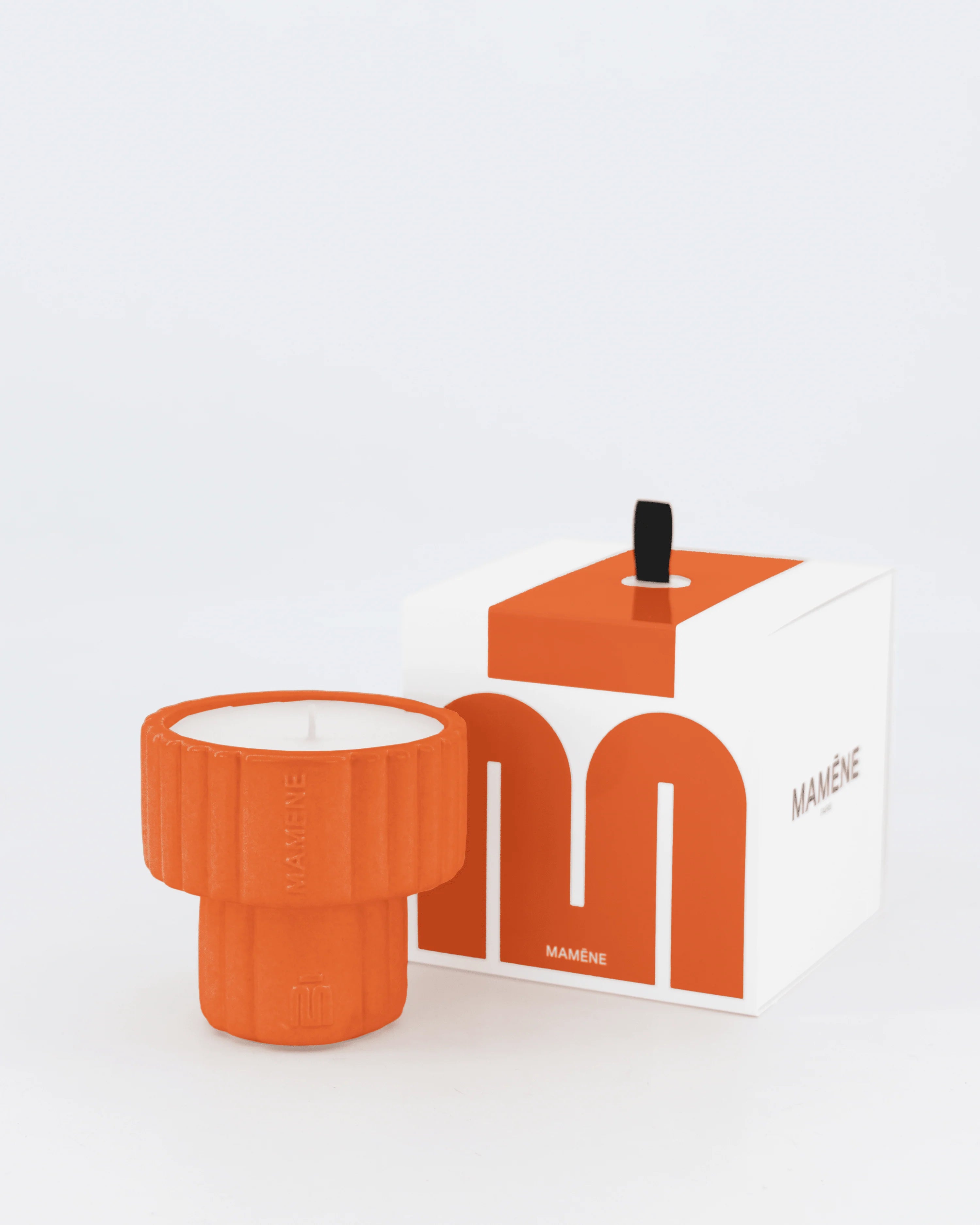bougie-podium-small-orange-corail-jeanne-mamene-maison-diaphane