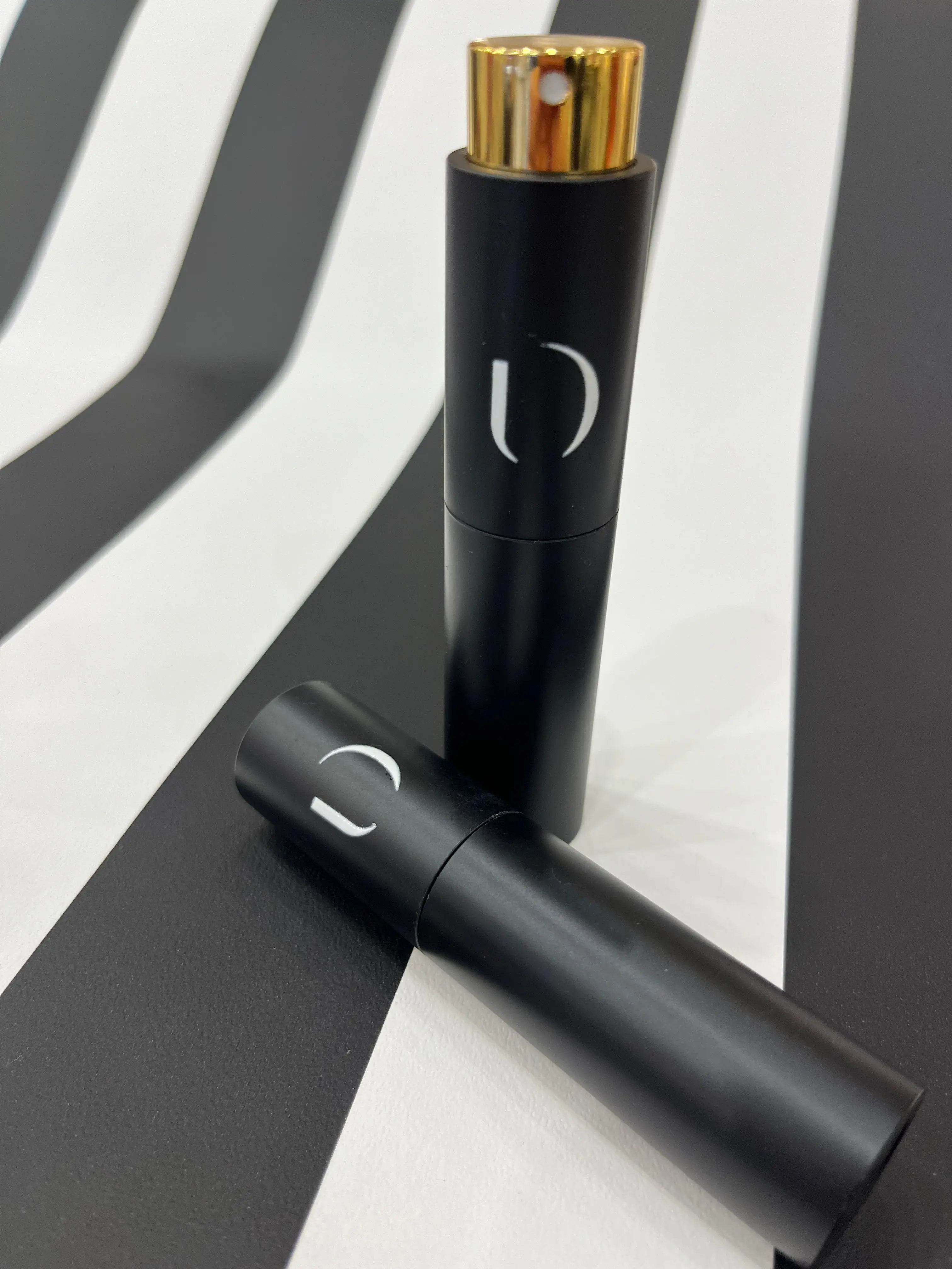 Vaporisateur de voyage rechargeable 10ml – coloris noir | Maison Diaphane