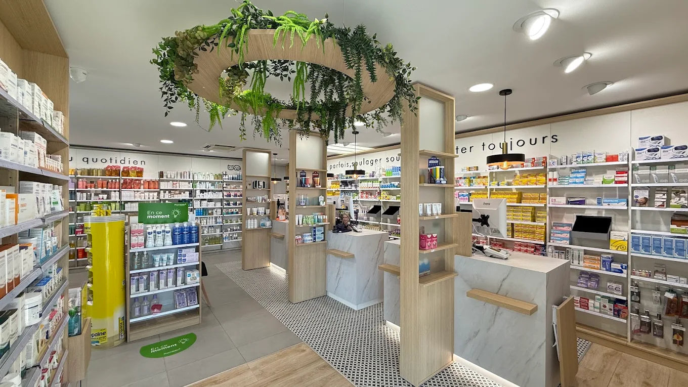 Quand un parfum réinvente l’accueil : l’identité olfactive de la Pharmacie des Bateliers