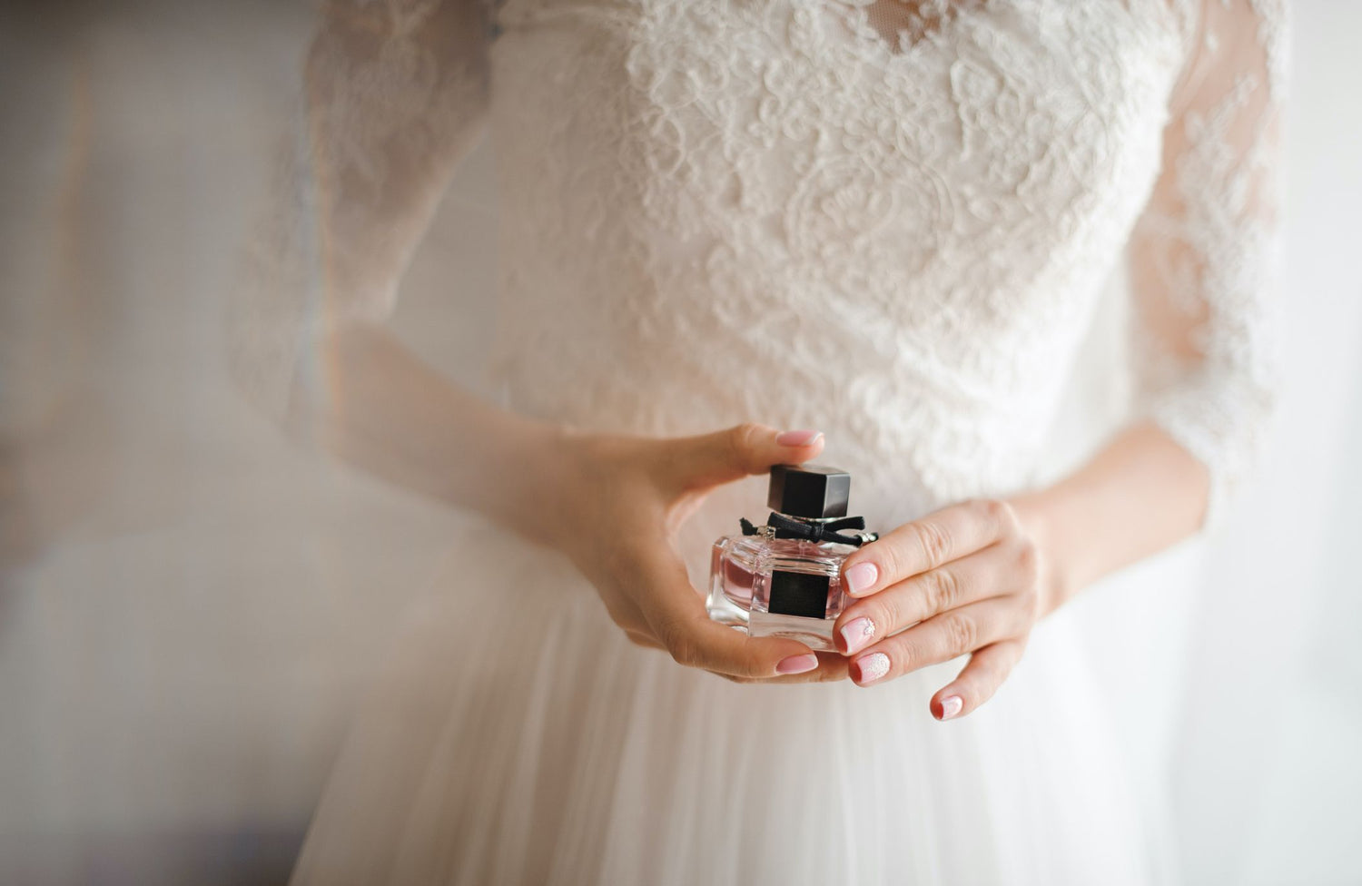 Quel parfum choisir pour son mariage ? Le guide complet pour le jour J
