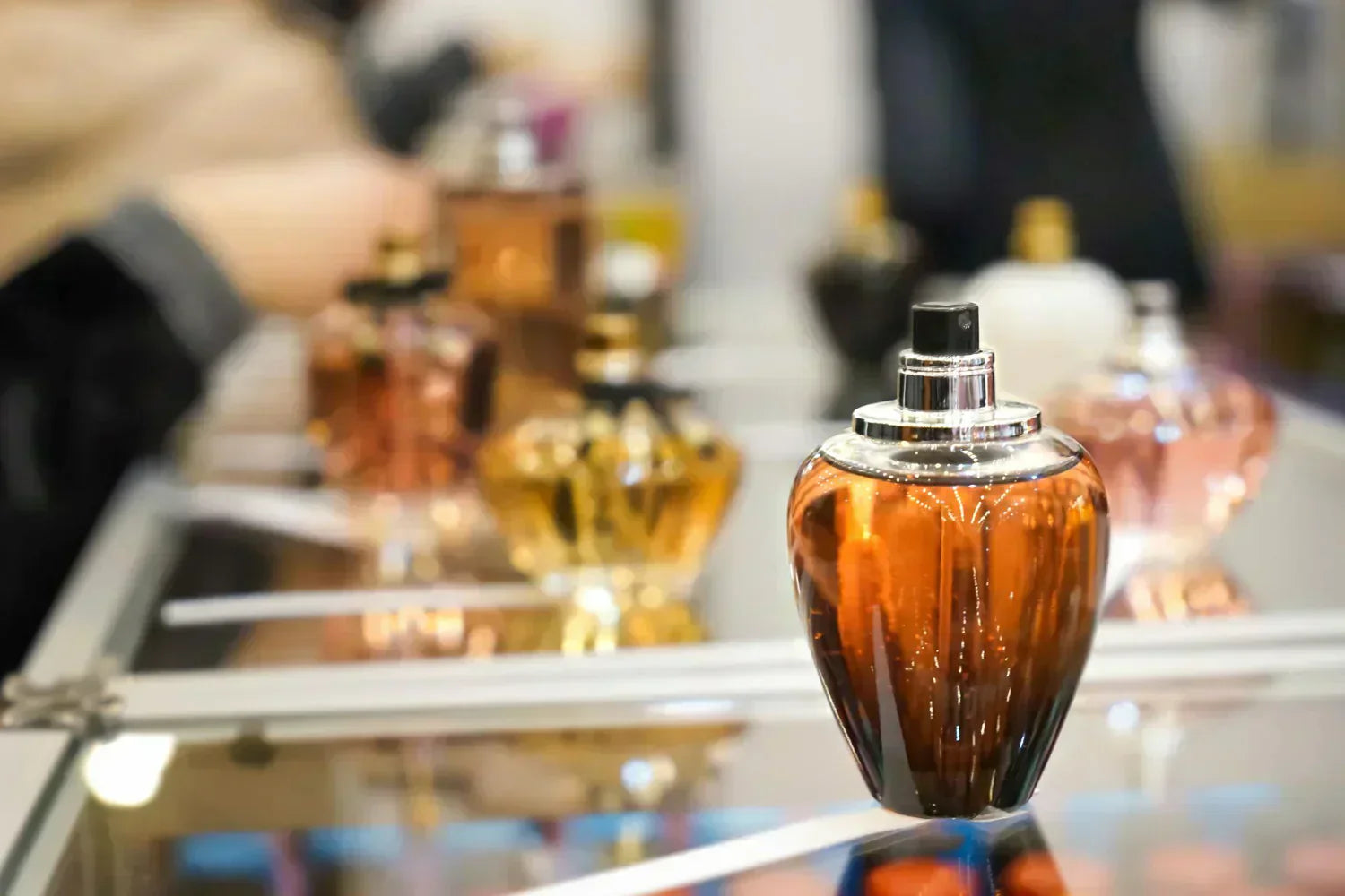 Flacons de parfums de niche pour les fêtes de fin d’année, sélection Maison Diaphane