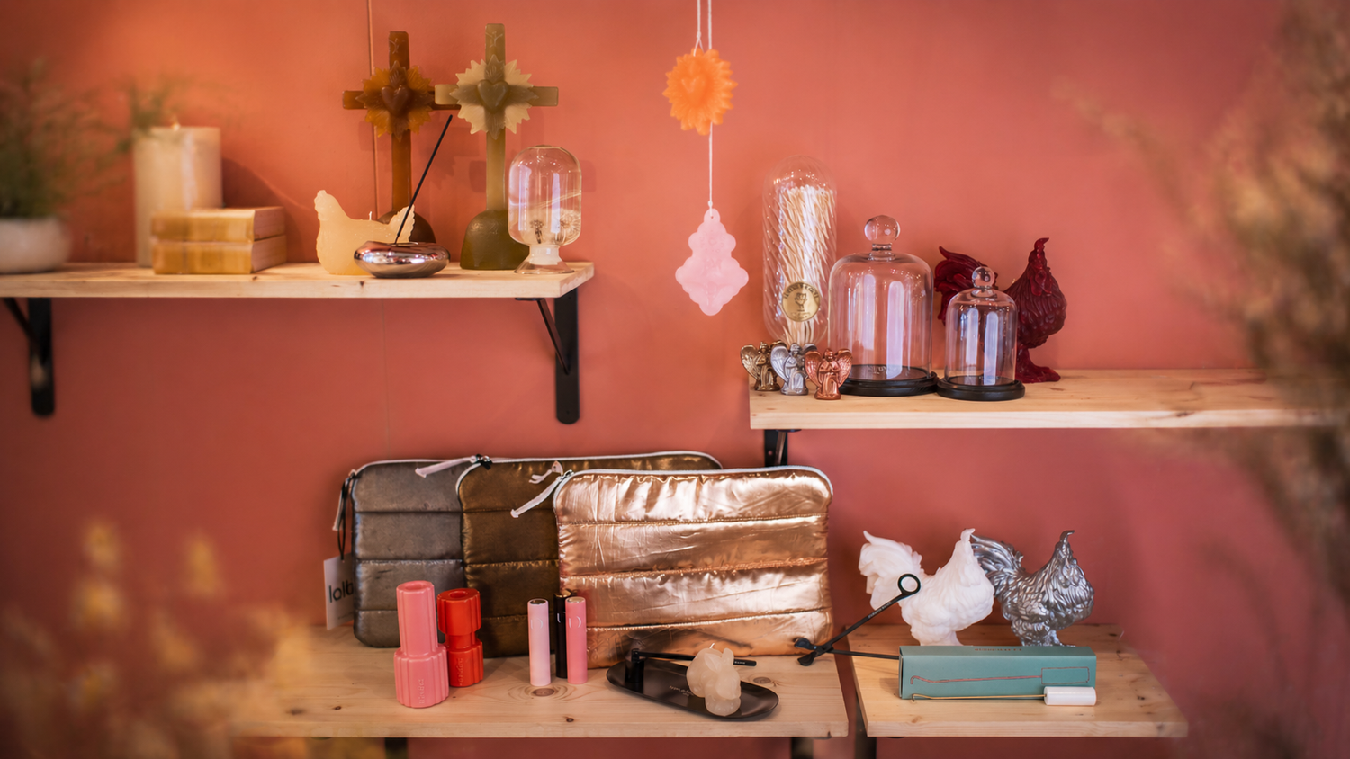 Accessoires élégants et parfumés chez Maison Diaphane