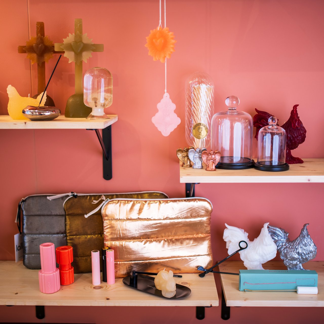 Accessoires élégants et parfumés chez Maison Diaphane