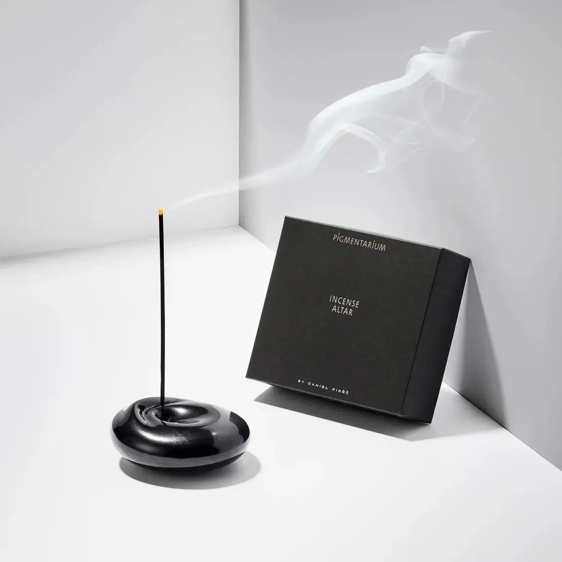 Encens, parfums d'intérieur et créations olfactives Pigmentarium associant design contemporain et expérience sensorielle | Maison Diaphane