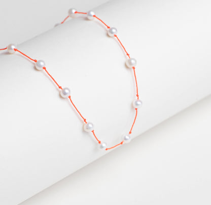 bijou-collier-perles-blanches-rouge-parisrennes-maison-diaphane