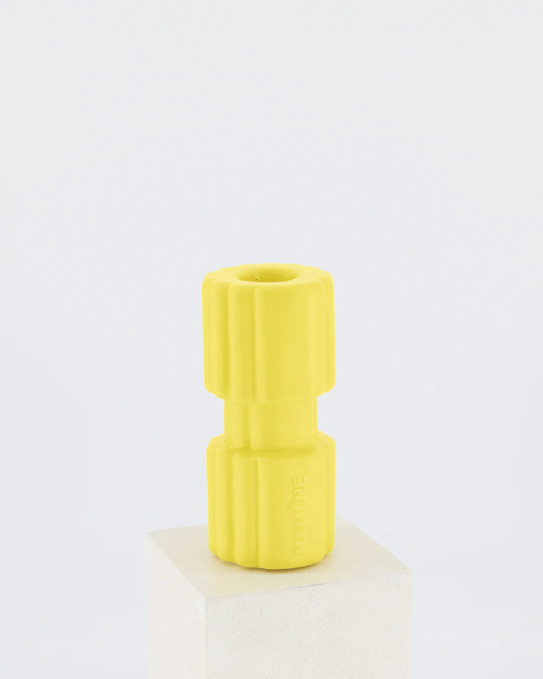 bougeoir-totem-jaune-mamene-maison-diaphane_3