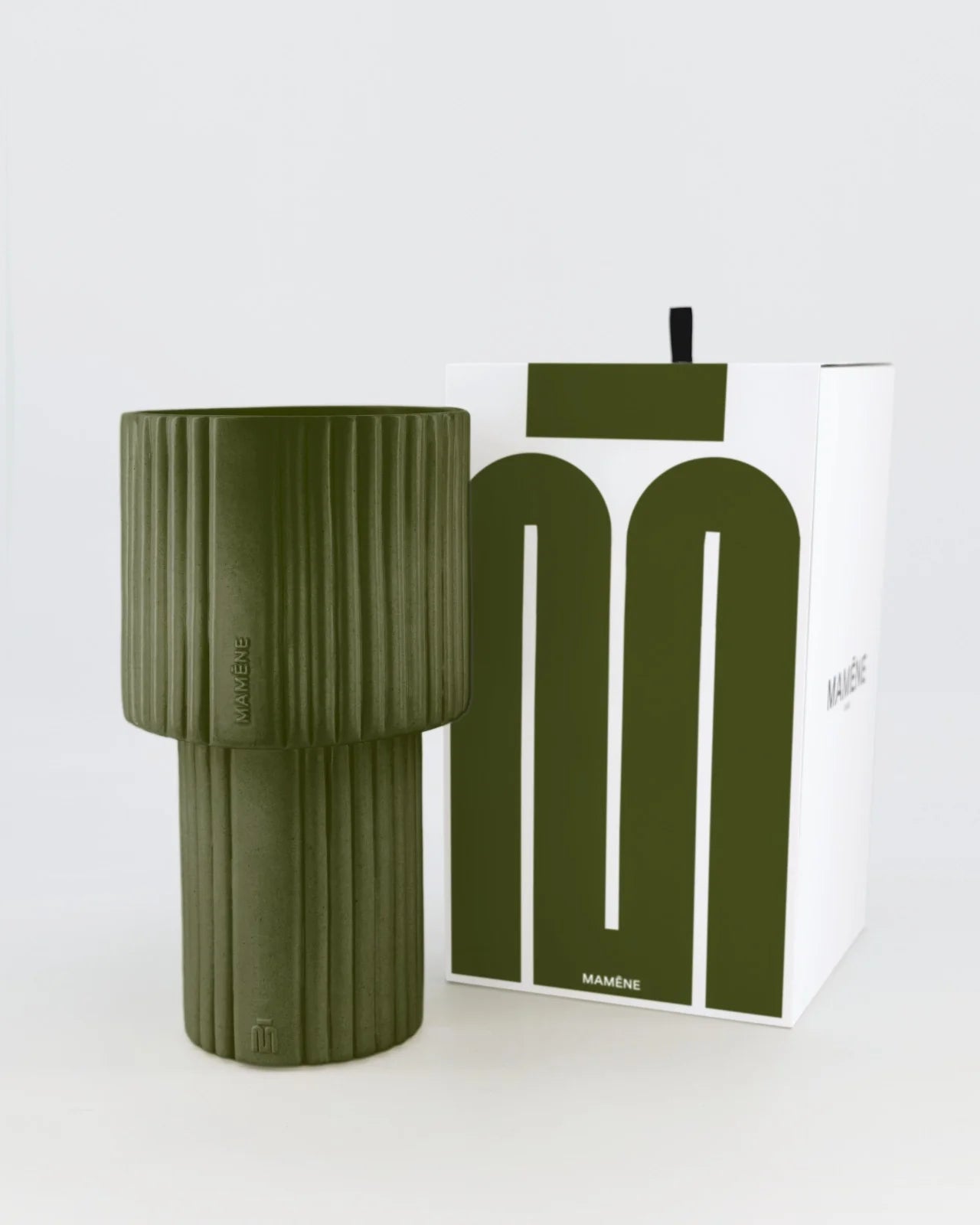 bougie-lampe-kaki-nelson-mamene-maison-diaphane