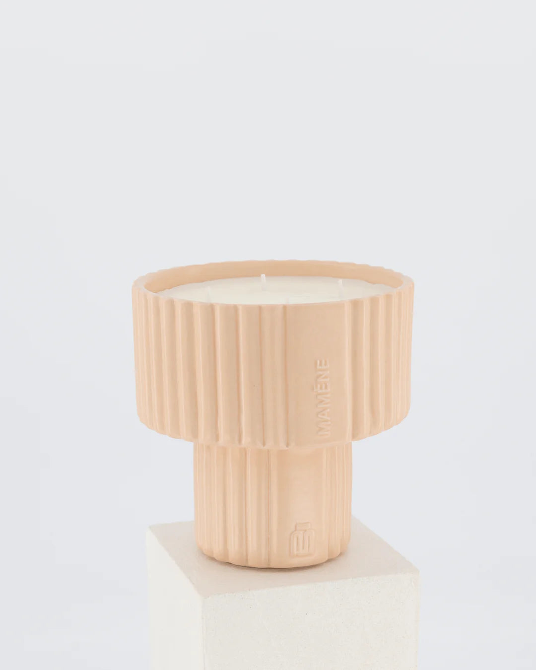 Bougie Podium Large ANDY de Mamène chez Maison Diaphane à Angers