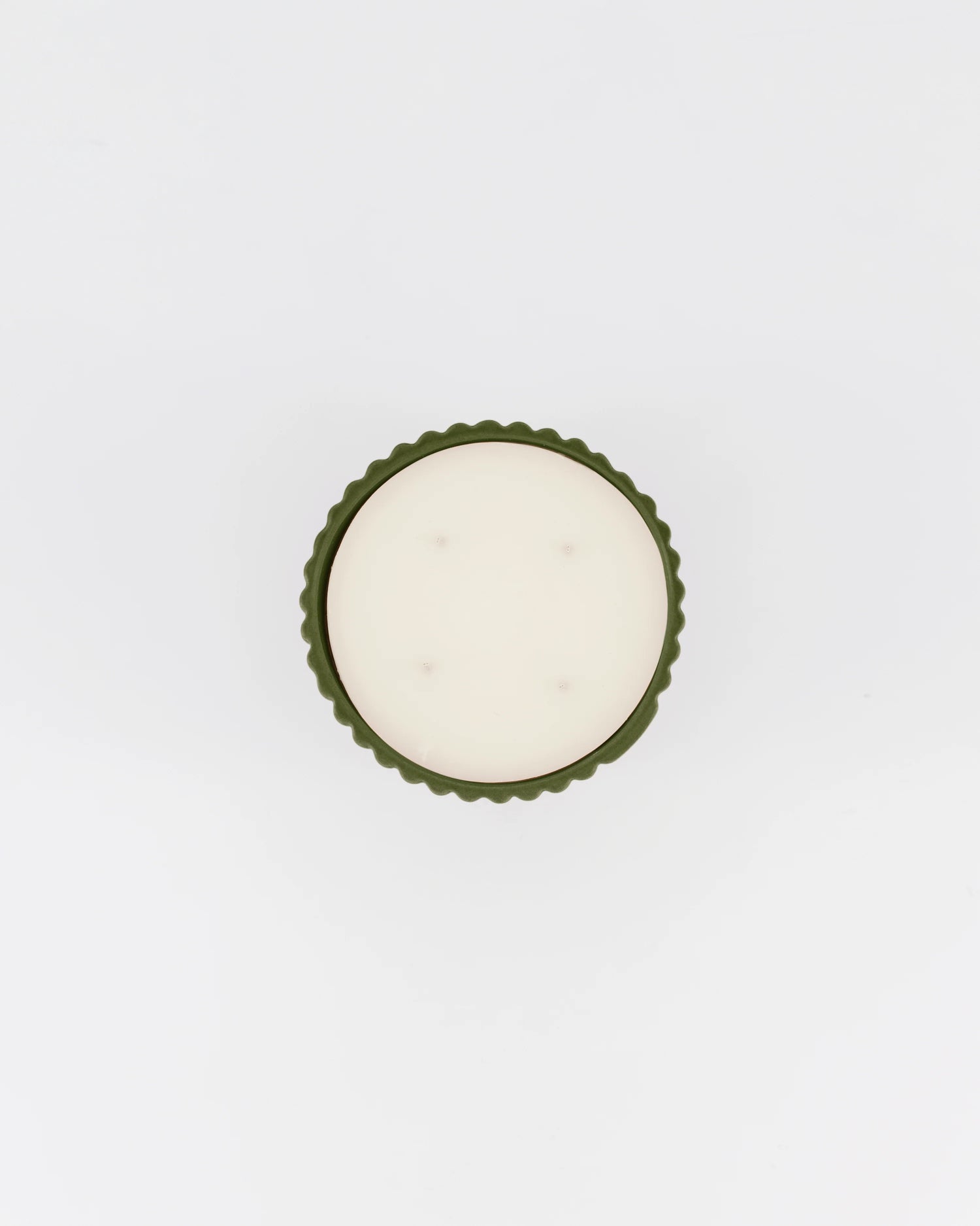 bougie-podium-large-kaki-nelson-mamene-maison-diaphane