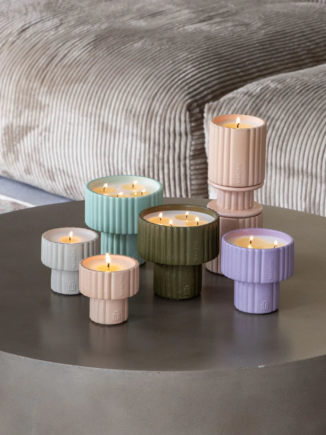 bougie-podium-large-kaki-nelson-mamene-maison-diaphane