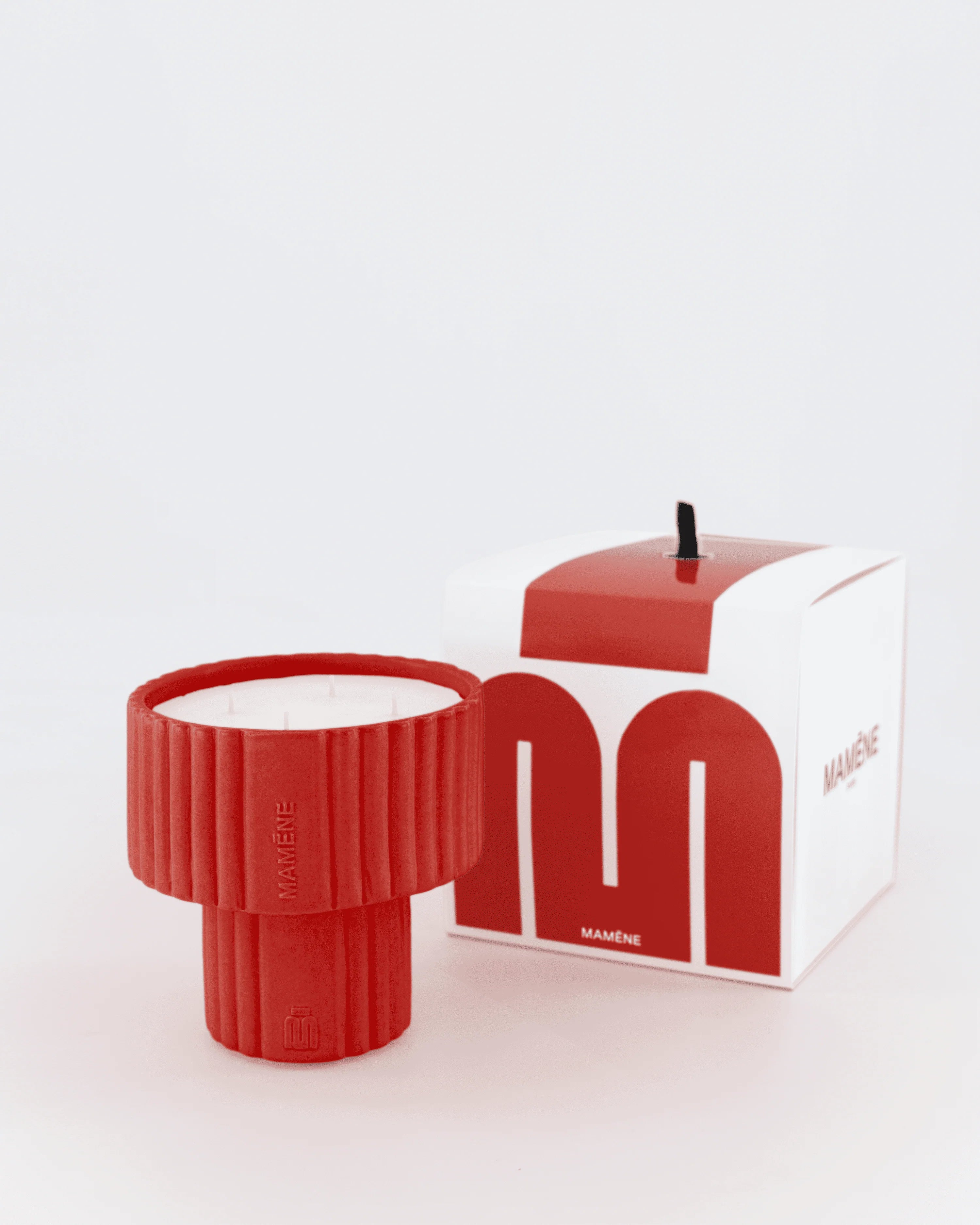 bougie-podium-large-rouge-mamene-maison-diaphane