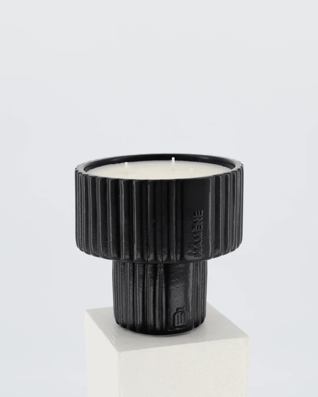 Bougie Podium Large YVON de Mamène chez Maison Diaphane à Angers
