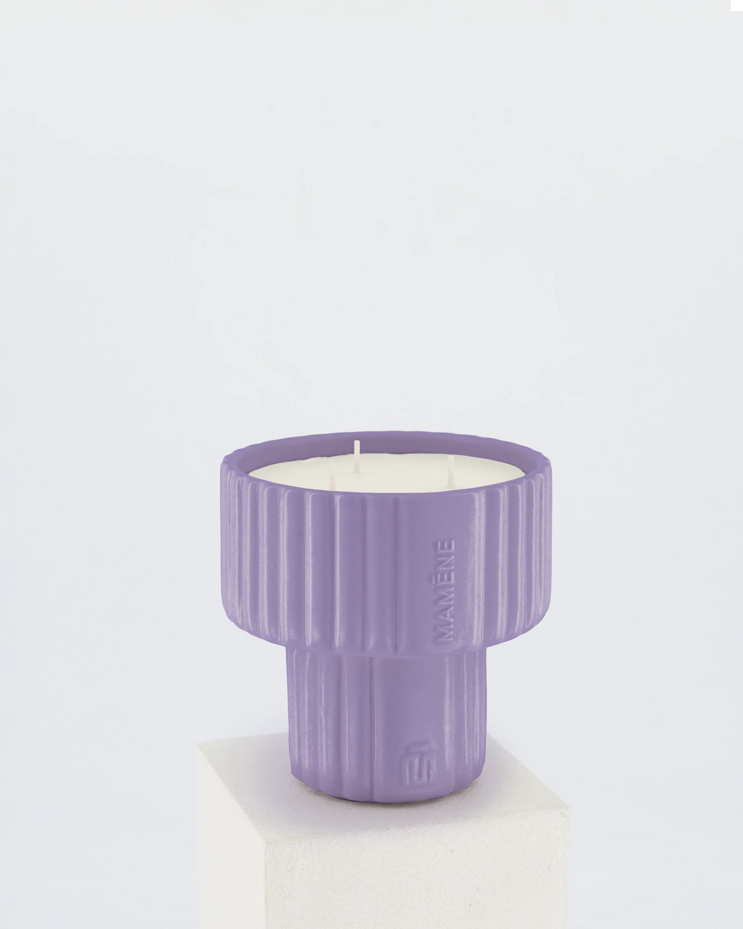 bougie-podium-medium-nelson-mamene-maison-diaphane_2