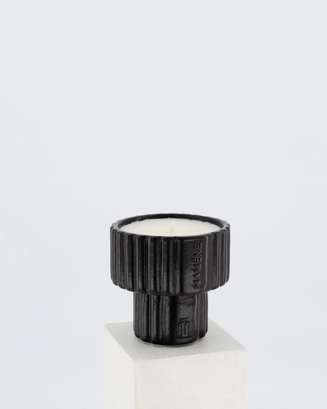 Bougie Podium Small ANDY de Mamène chez Maison Diaphane à Angers
