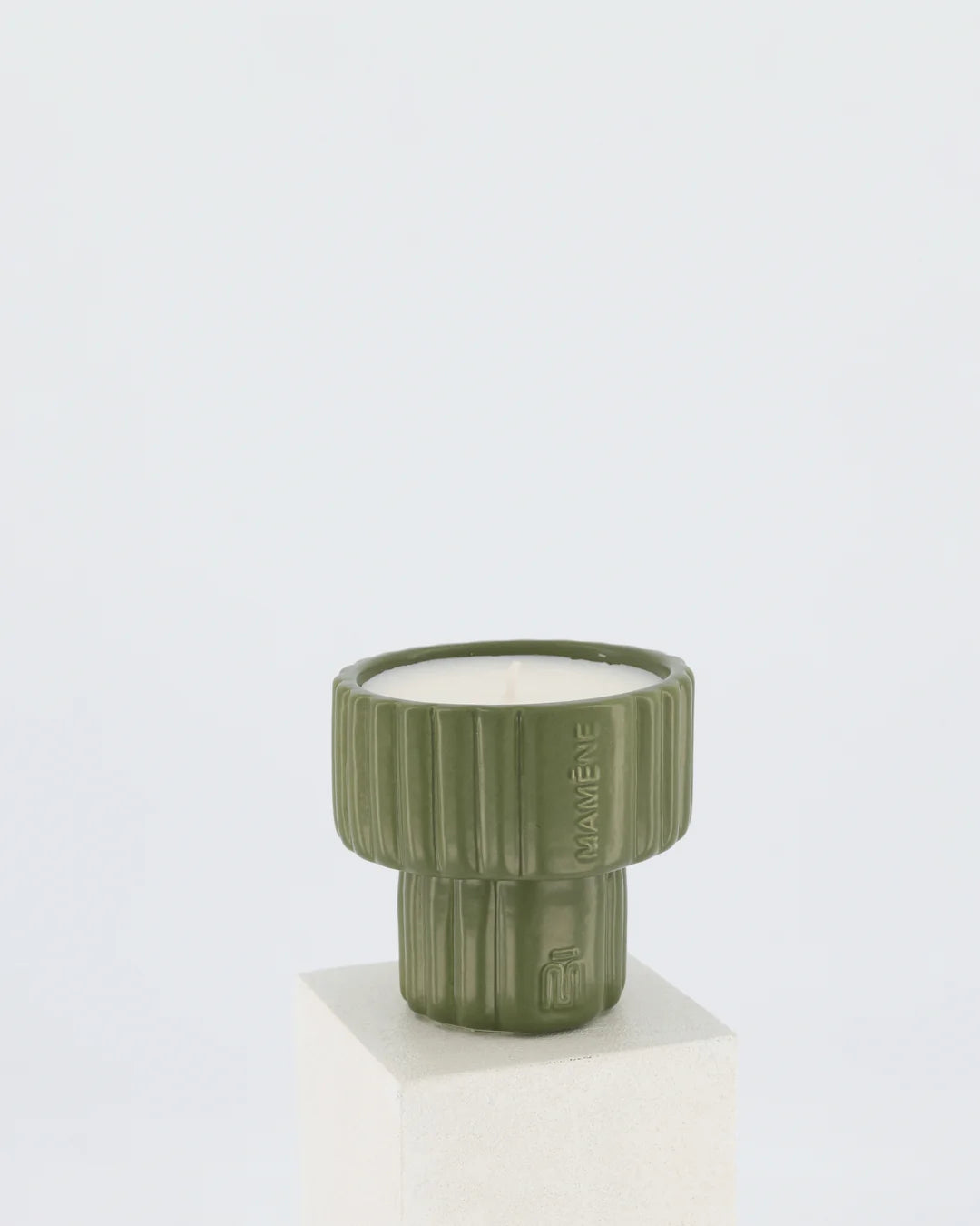 Bougie Podium Small YVON de Mamène chez Maison Diaphane à Angers
