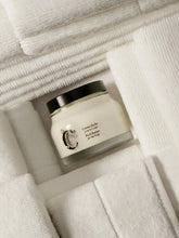 Crème Riche corps – vue rapprochée - Diptyque | Maison Diaphane