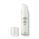 Crème hydratante réparatrice SPF50 – application - Susanne Kaufmann | Maison Diaphane