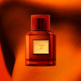 Vue rapprochée du flacon 45° - Trudon | Maison Diaphane