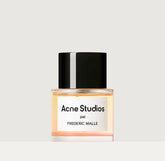 Vue rapprochée du flacon Acne Studios - Frédéric Malle | Maison Diaphane