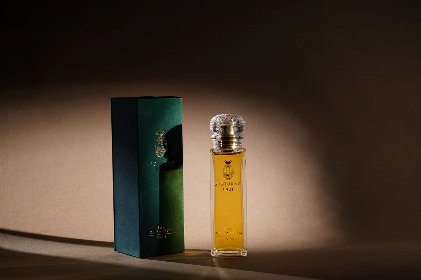 parfum-eau-de-spoturno-1921-maison-diaphane