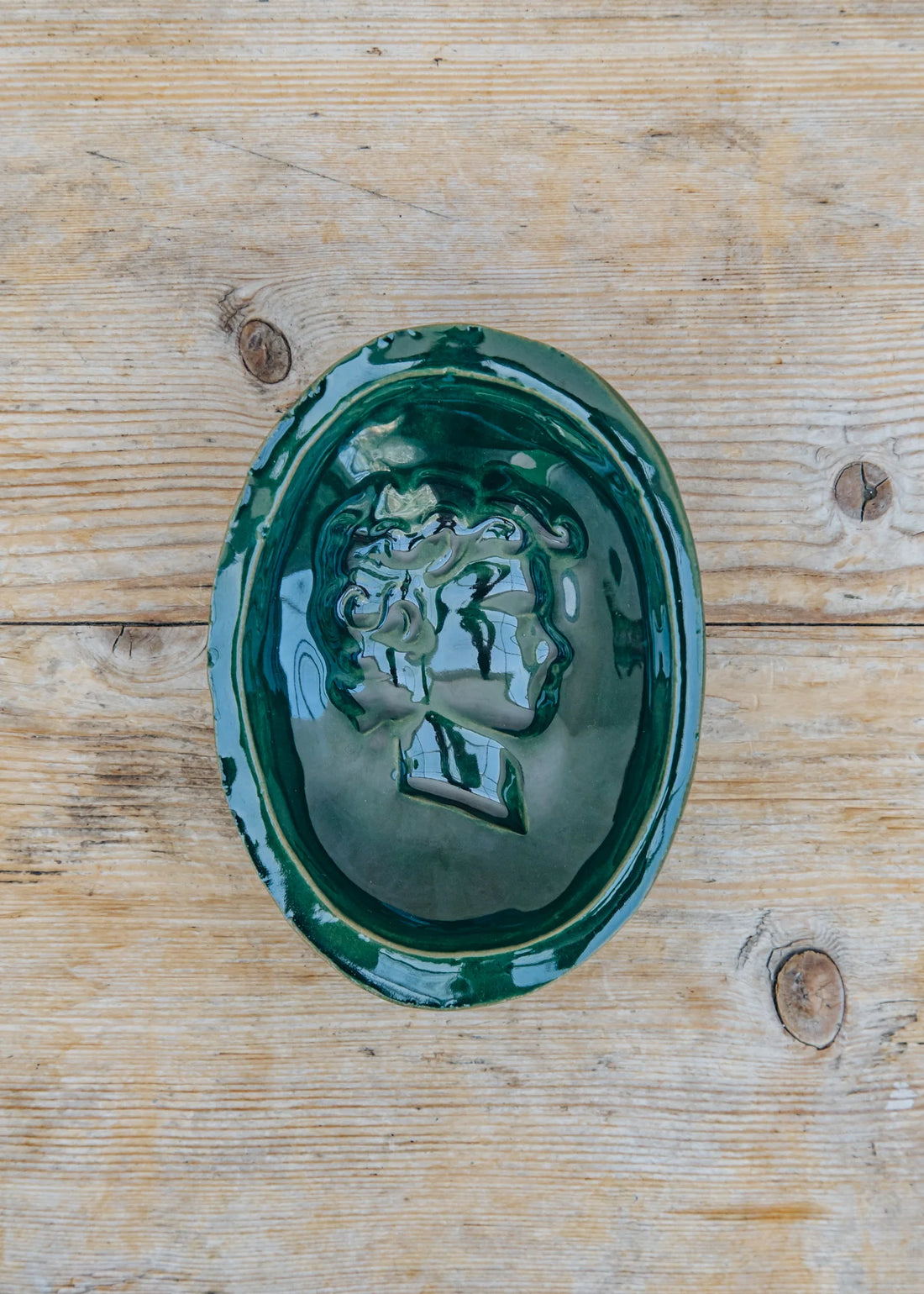 porte-savon-homme-vert-venetico-marina-maison-diaphane