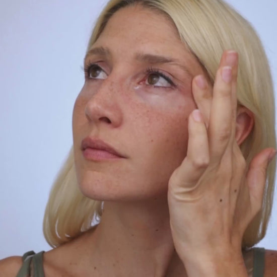 video-soin-ctrl-eye-mimetique-maison-diaphane