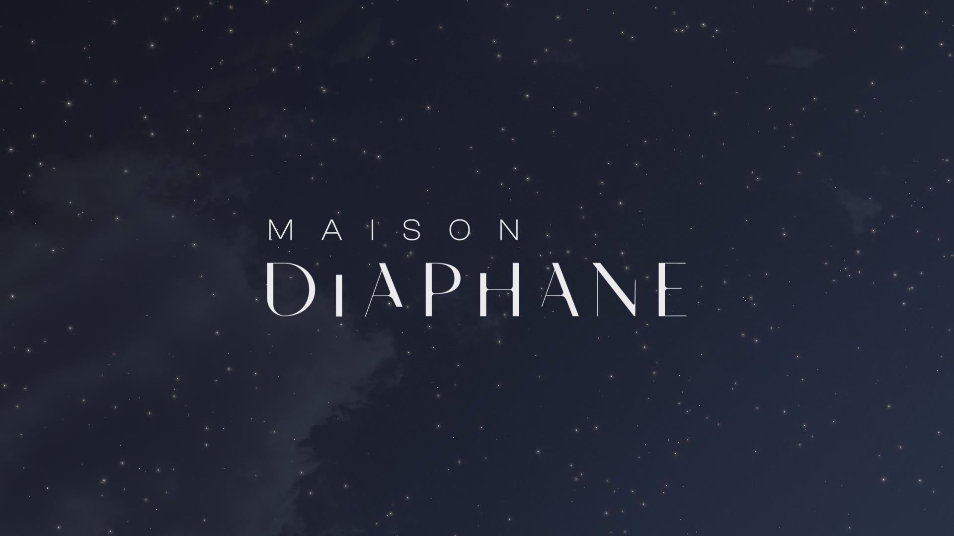 Charger la vidéo: Maison Diaphane : Une Parfumerie de Niche à Angers | Un lieu, une émotion