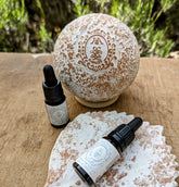 Recharge Miel Bois Ciré 10ml – pour boule parfumée – vue 2 - Ampholia | Maison Diaphane
