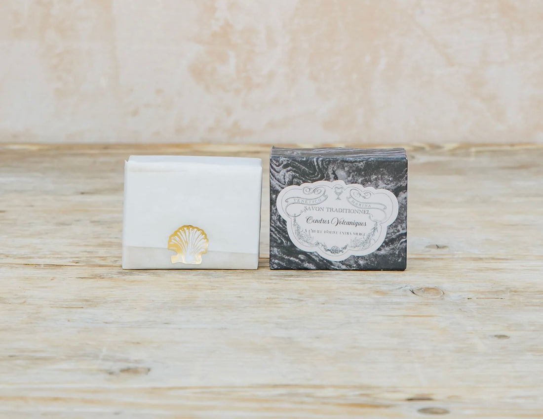 savon-cendres-volcaniques-venetico-marina-maison-diaphane