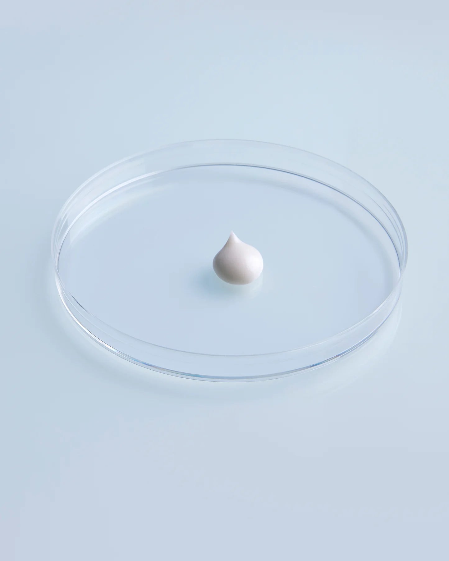 soin-ctrl-eye-mimetique-maison-diaphane