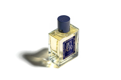 Spicy Road – parfum aromatique épicé aux notes de poivre, encens et bois – vue 2 - Une Nuit Nomade | Maison Diaphane